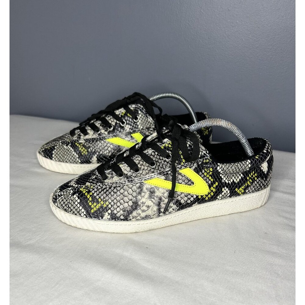 Tretorn Nylite 41 Plus Shoes Womens Size 9.5 Snake Print Neon Yellow Leather - Picture 2 of 16